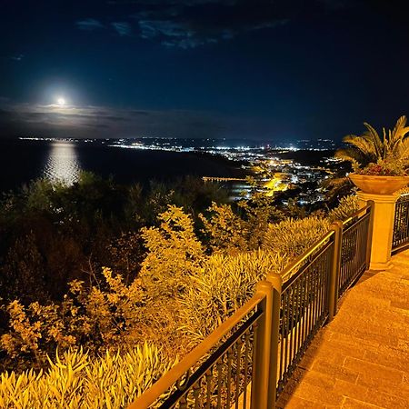 Santa Lucia Home วาสโต ภายนอก รูปภาพ